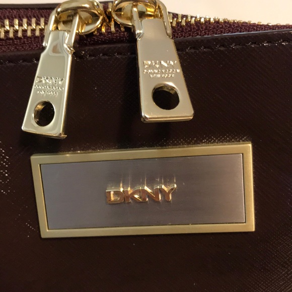 DNKY 100% Cow Leather Purse in Chocolate Brown - Picture 2 of 16